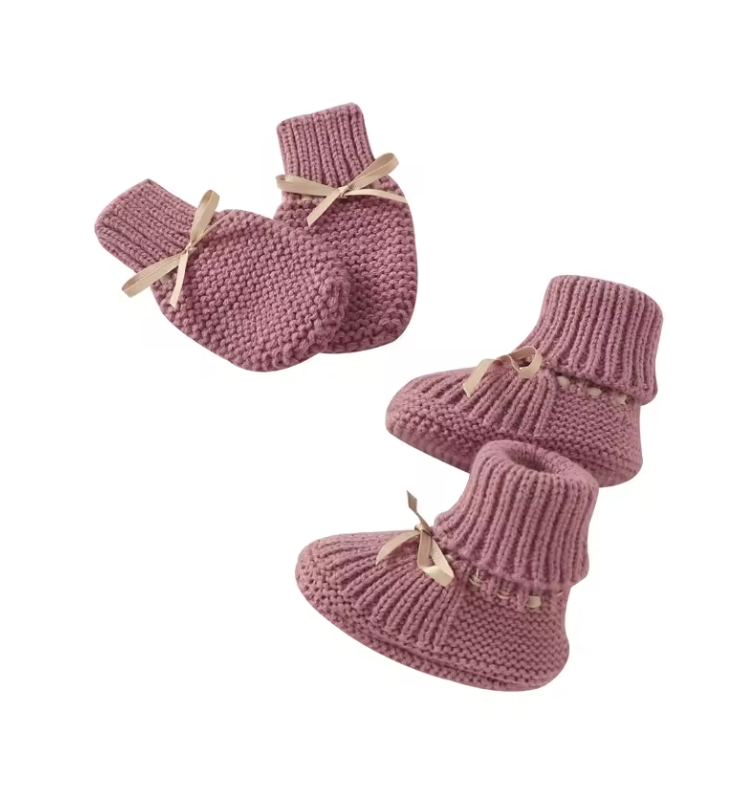 Knitted Baby Booties and Mittens Set