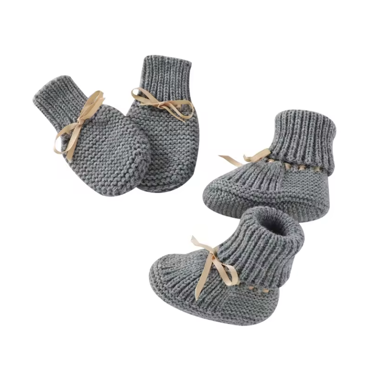 Knitted Baby Booties and Mittens Set